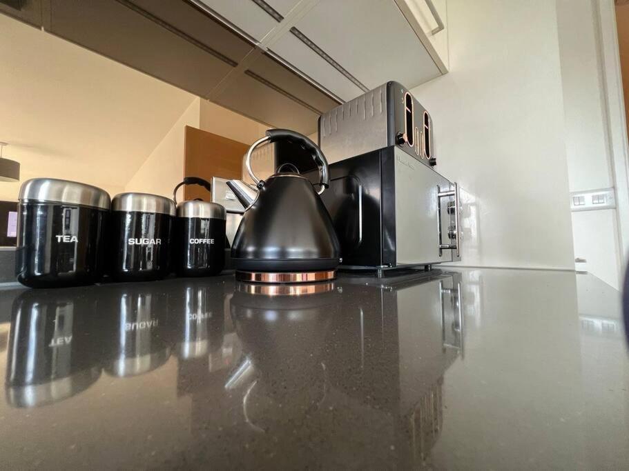 2 Bedroom Modern City Centre Bournemouth Apartment Kültér fotó